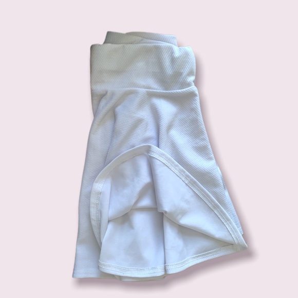 Adorable tennis skirt! - Picture 2 of 2